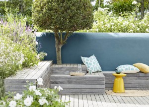 Sfeer in de tuin met buitenverf in de mooiste trendkleuren - 