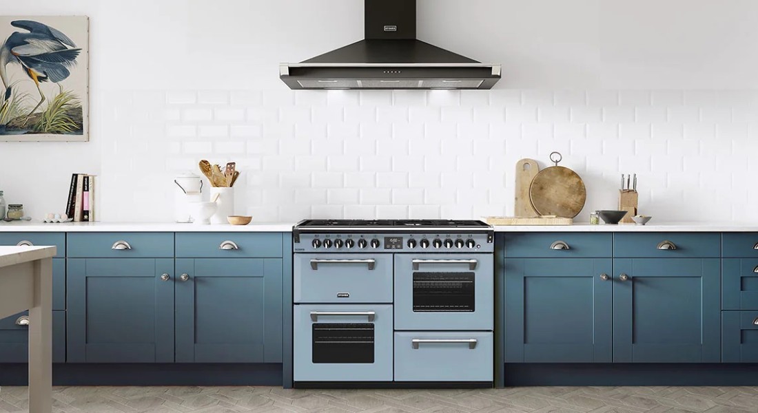 Stoves fornuizen in alle kleuren van de regenboog