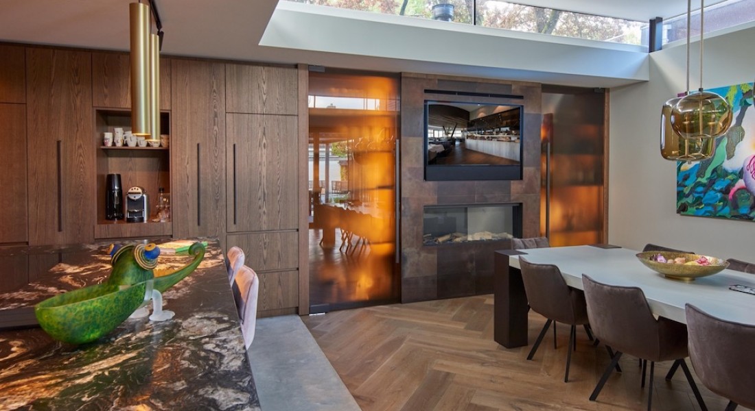 Binnenkijken: Stylish Glass in villa Oisterwijk