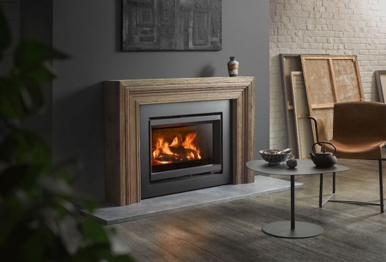 Een inbouwhaard: warmte en sfeer achter glas - Stûv