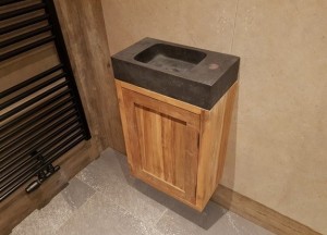 Natuurstenen fontein | Puurteak - Puurteak badkamermeubelen