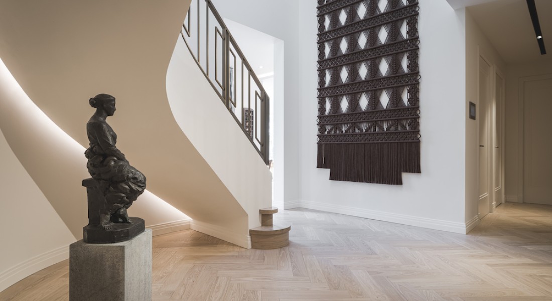 Binnenkijken: Ingetogen schoonheid in dubbel Penthouse