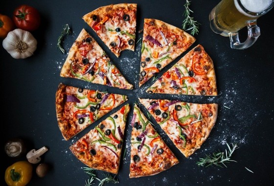 Genieten van pizza ...met Cuisine pizzames - Sabatier