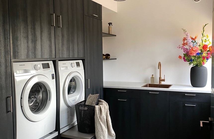 Dé WEBSHOP VOOR EEN COMPLETE INRICHTING VAN JOUW WASRUIMTE, BADKAMER OF BIJKEUKEN.