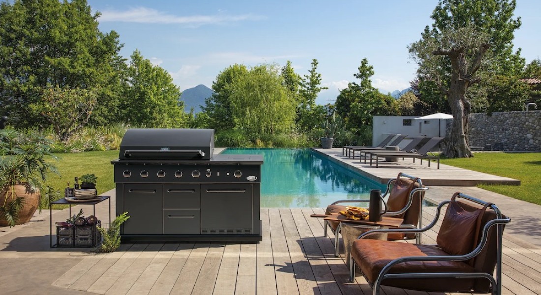 Lekker buiten koken: tips voor een buitenkeuken in je tuin