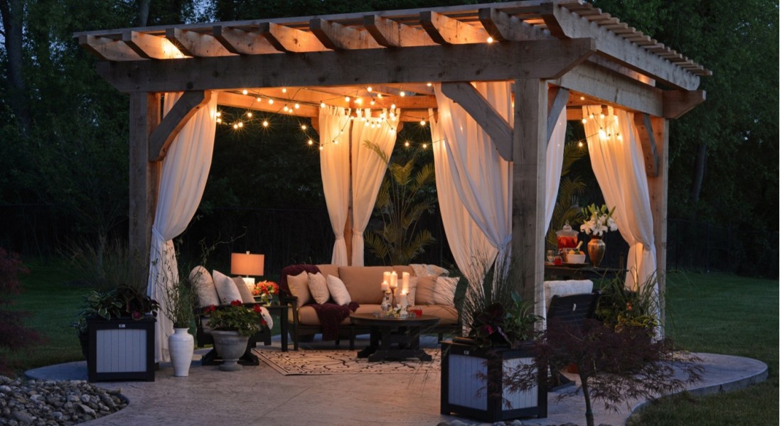 De charme van een veranda in je tuin