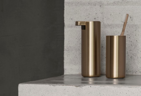 Het chroom van nu: ga voor brass - Bath &amp; Living