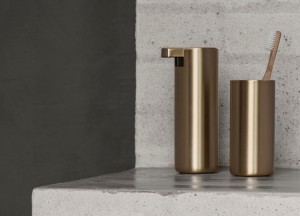 Het chroom van nu: ga voor brass - Bath & Living