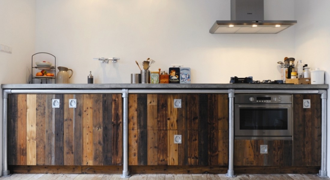 Sfeervolle keukens van sloophout