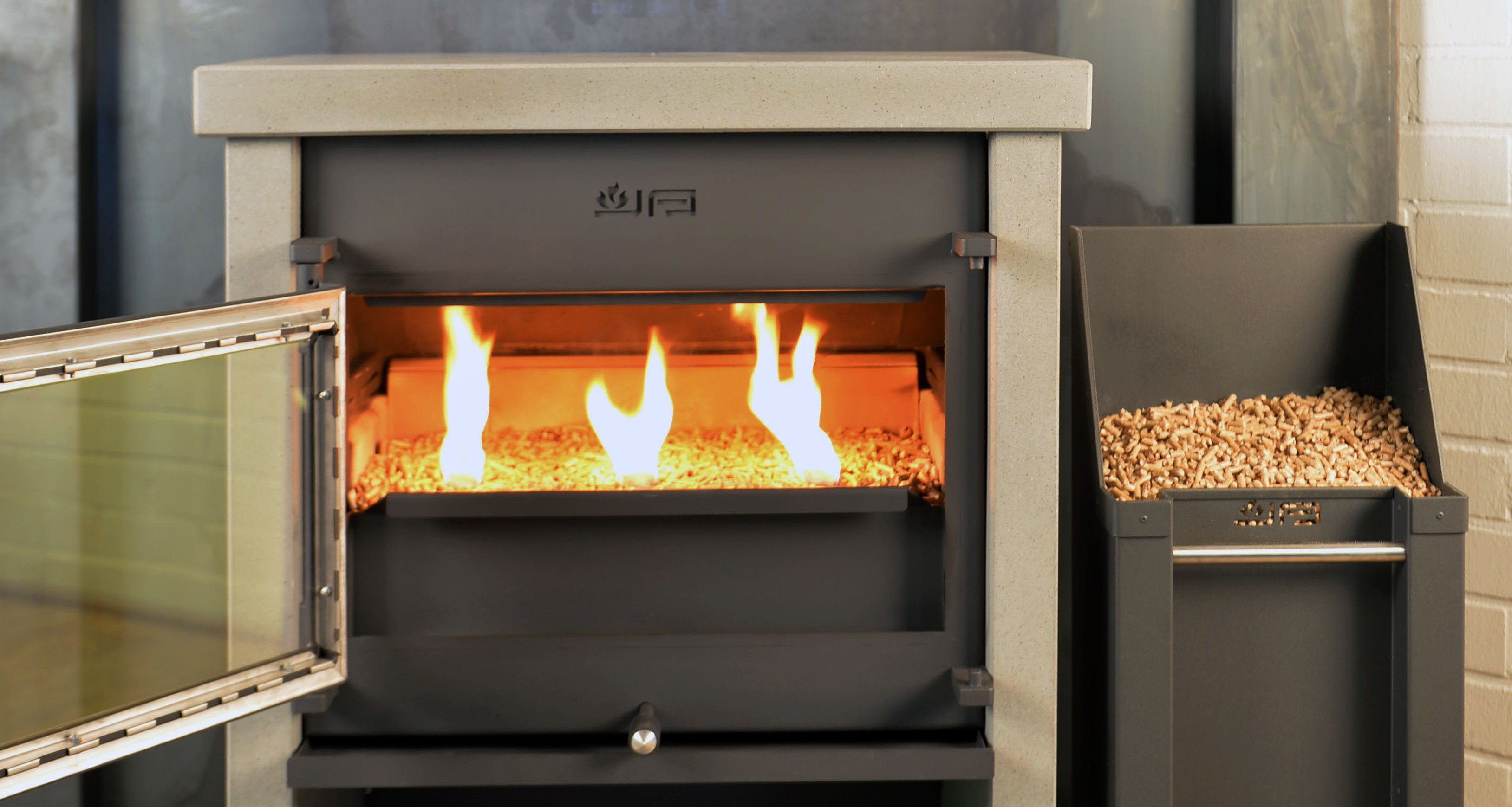 Pellets stoken in een houtkachel? Het kan met de JAcobus!