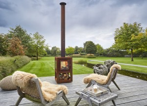 Moderne terraskachels met gesloten verbranding - 