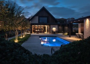 Antracietgrijze zwembaden | Compass Pools