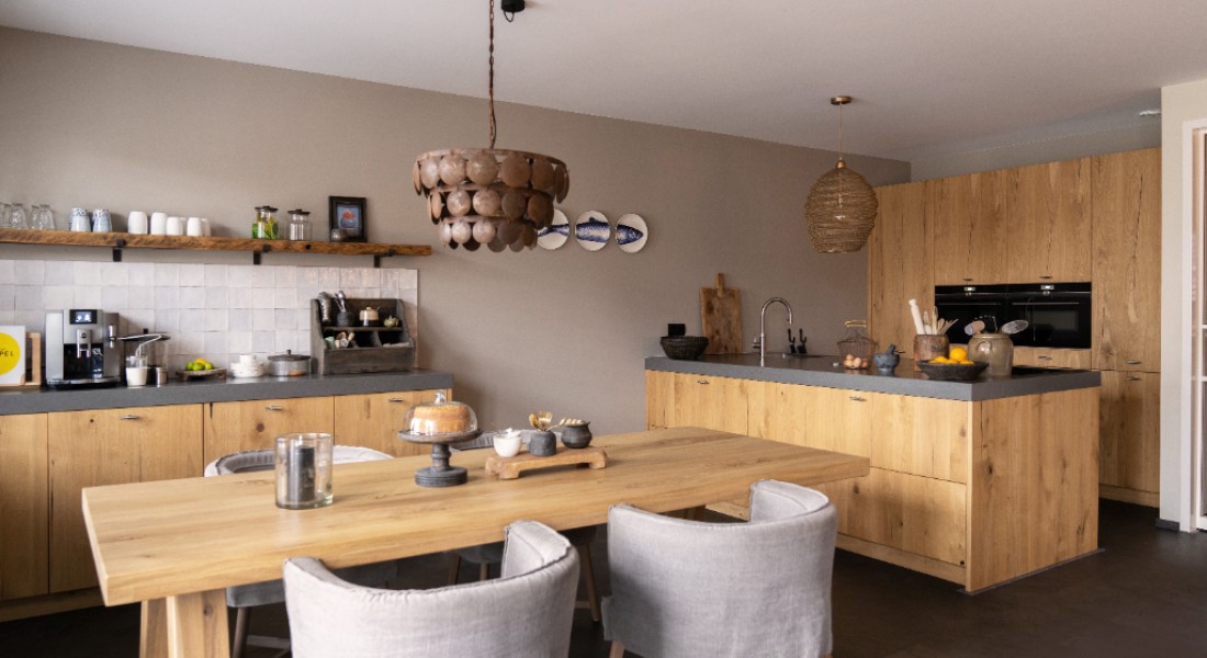 Rustiek chic: hoe je een landelijke sfeer in je keuken creëert