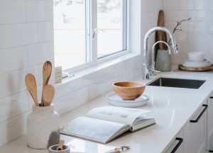 Juiste keuze van ramen en deuren in een nieuwe keuken - 