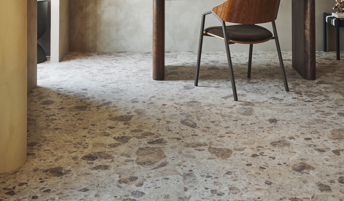 Composite Sand I vtwonen tegels by Douglas & Jones