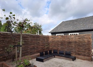 Natuurlijke Tuinafscheiding | Wilhout - Wilhout wilgentenen schuttingen