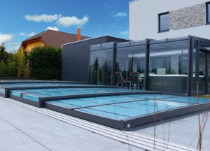 Het hele jaar door zwemplezier met een zwembadoverkapping - 