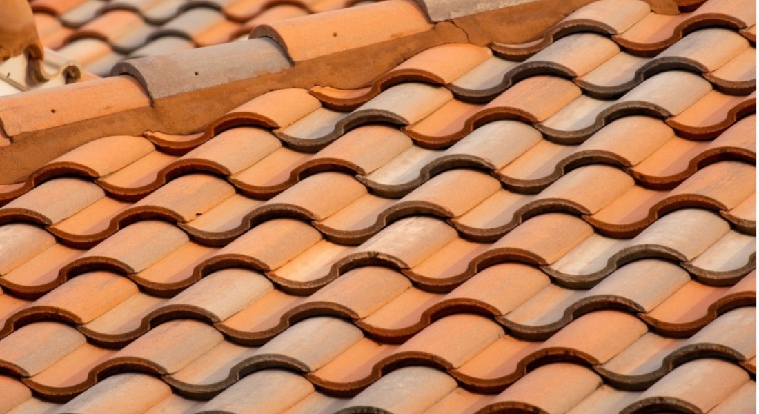 Tips voor het onderhouden van betonnen dakpannen