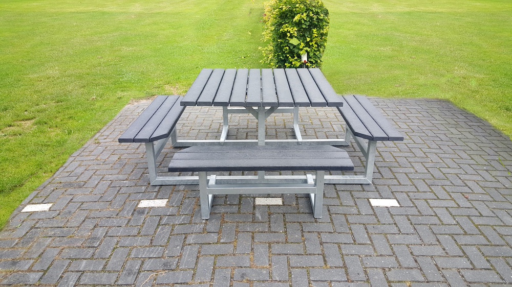 Vierkante picknick tafel | InGarden