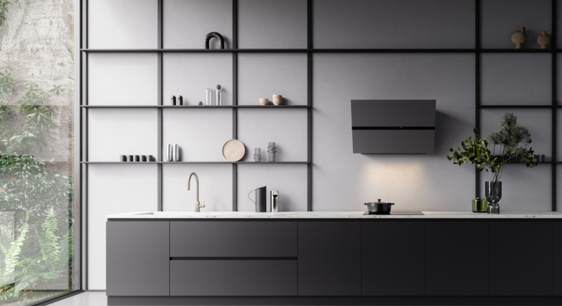 Schuine afzuigkappen zijn stijlvol en een uitkomst voor lange mensen