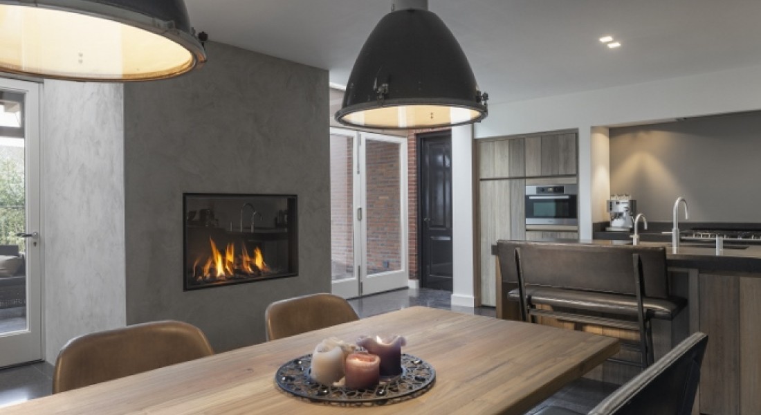 Een haard in de keuken - interieurinspiratie