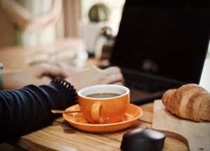 Vanuit huis werken? Maak het comfortabel met ergonomische inrichting - 