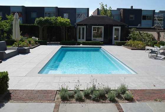 Energiezuinig zwemmen in warm water - Compass Pools.