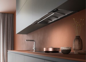 Deze verborgen afzuigkap van Falmec verwijdert effectief kookgeuren - 