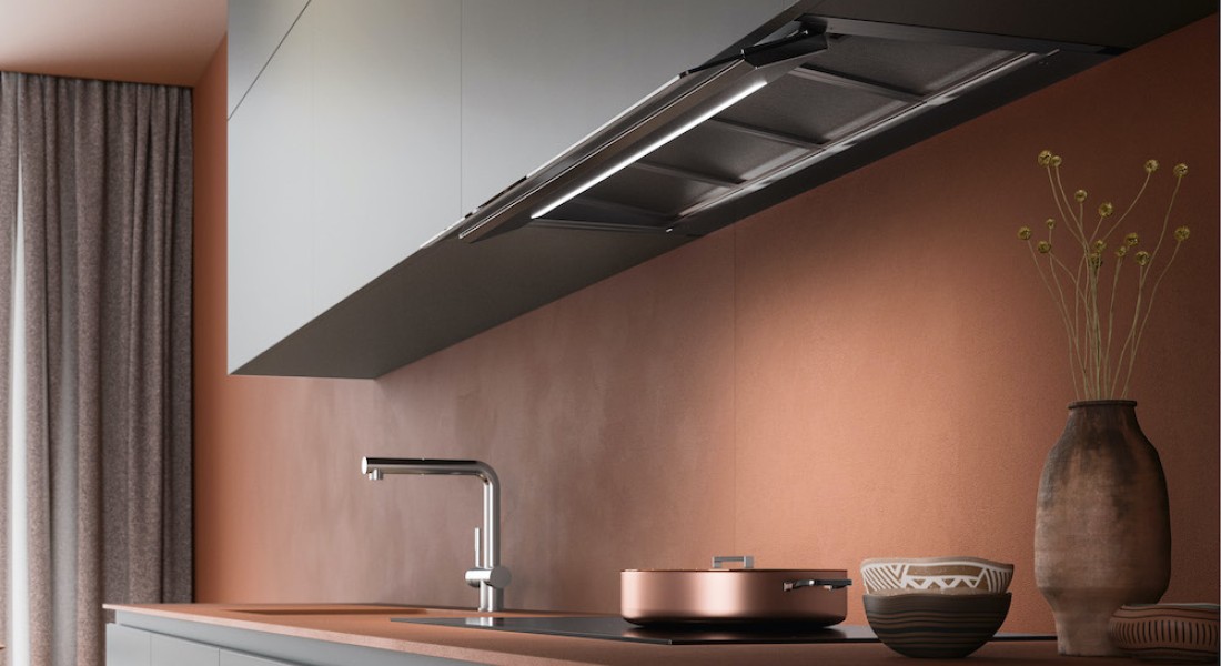 Deze verborgen afzuigkap van Falmec verwijdert effectief kookgeuren