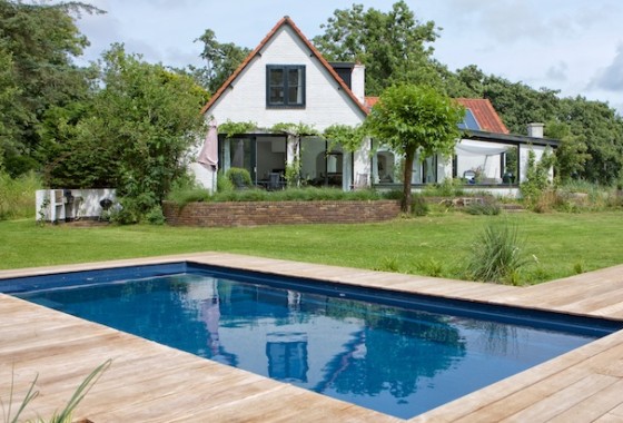 Zelf een zwembad aanleggen? Maak vooraf een plan. - Compass Pools.