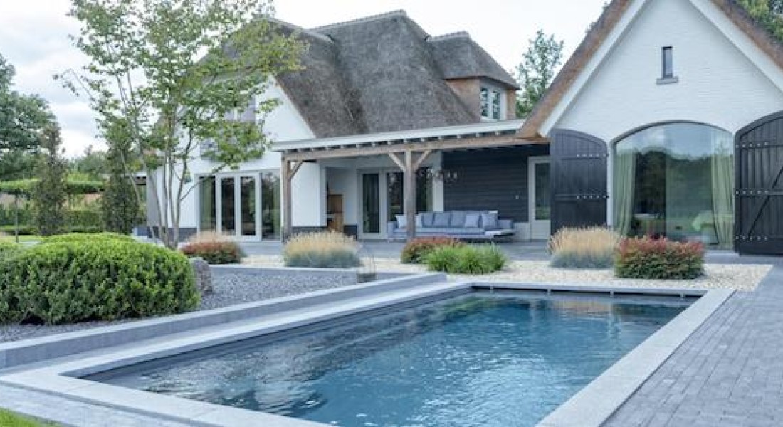 Hoe desinfecteer je het zwembad?