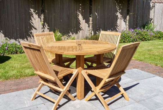 In 3 stappen je tuinmeubelen weer mooi - Puurteak tuinmeubelen