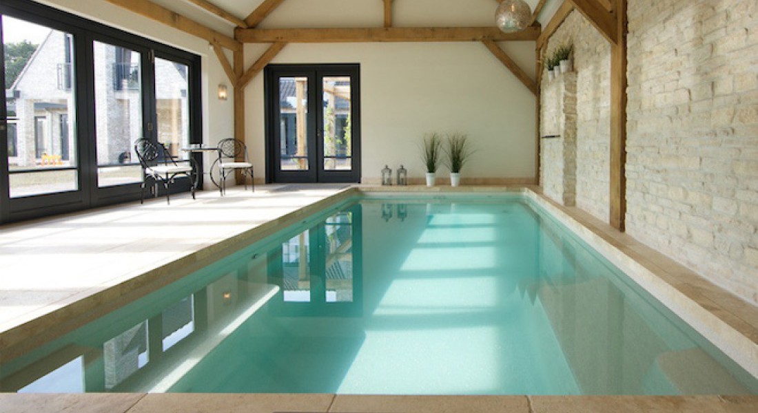 Thuis genieten van een binnenzwembad