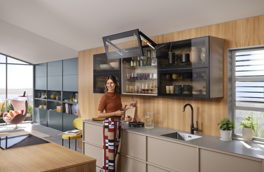 ALLES VOOR HET OPENEN EN SLUITEN VAN (KLAP)DEUREN EN LADES