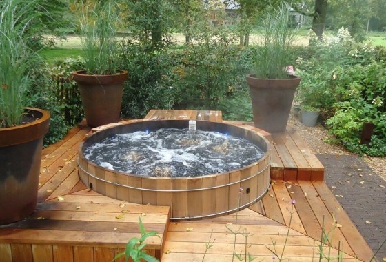 De voordelen van een inbouw hottub - Hottub Select