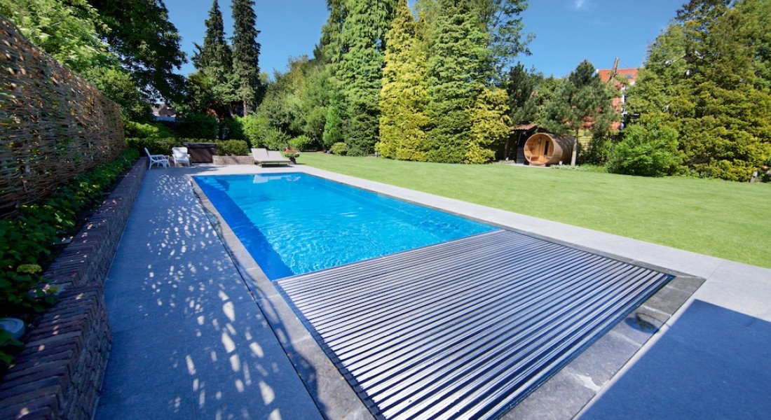 De voordelen van goede zwembadafdekking