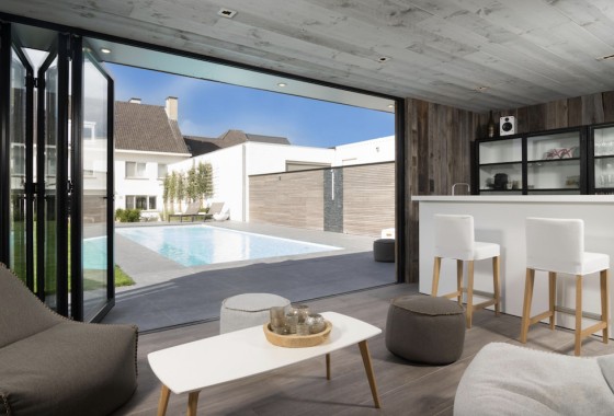 Gebruik de wintermaanden om een zwembad in eigen tuin te plannen - LPW Pools