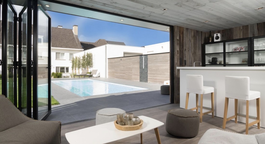 Gebruik de wintermaanden om een zwembad in eigen tuin te plannen