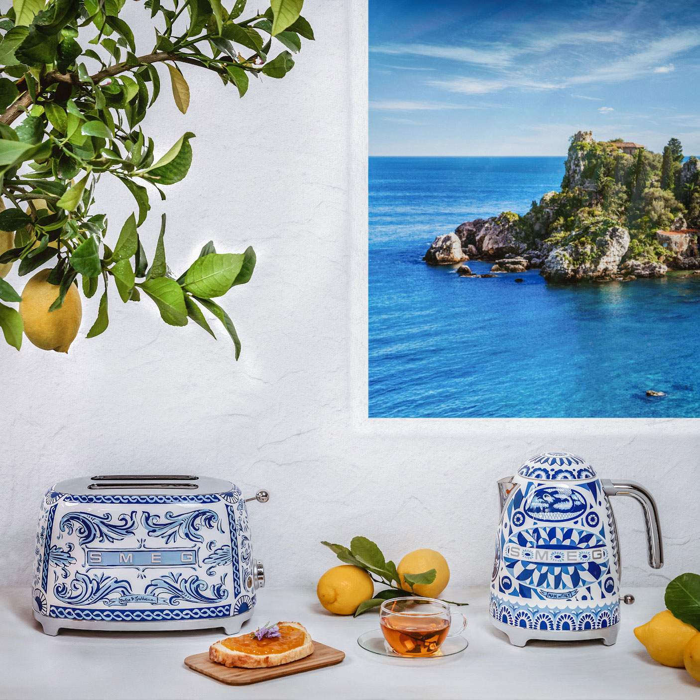 Blu Mediterraneo | Smeg & Dolce Gabbana