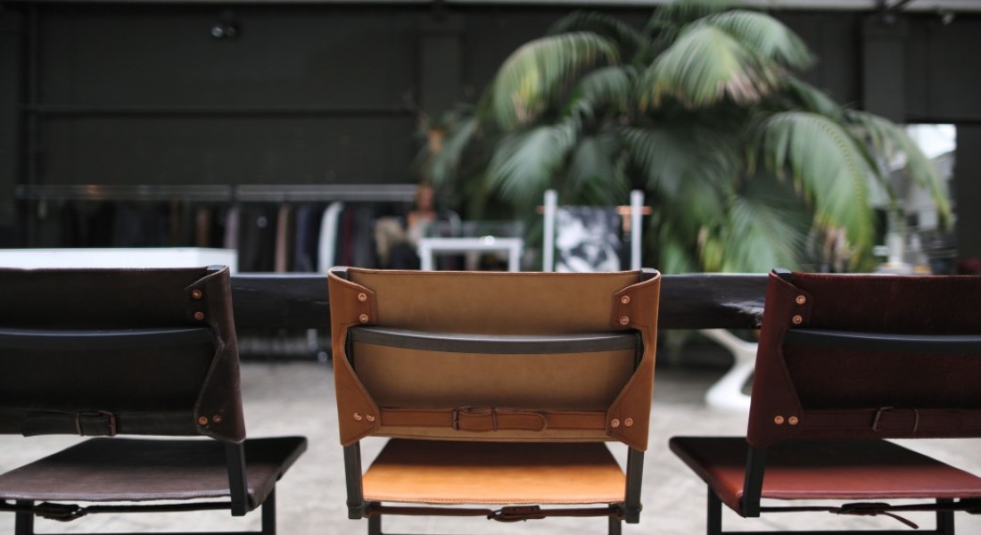 Memento stoelen van leer en staal