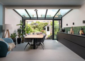 Haal buiten naar binnen met een lichte serre - 