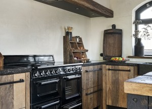 Keuken met landelijk karakter en een stoer randje | RestyleXL