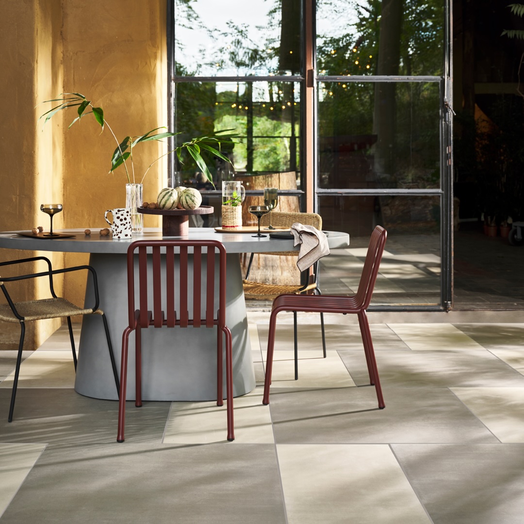 SOLOSTONE Form Sand & Clay | vtwonen buitenvloeren by Douglas & Jones