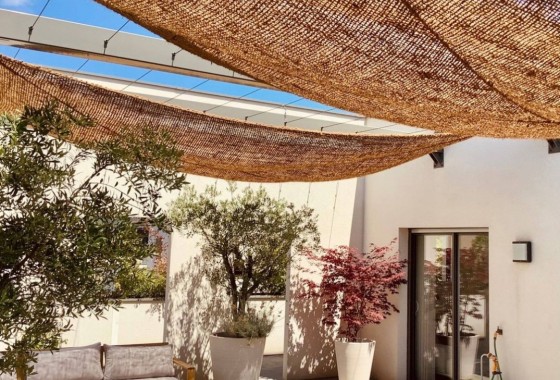 Zo wordt je tuin de fijnste plek deze zomer - ZONZ sunsails