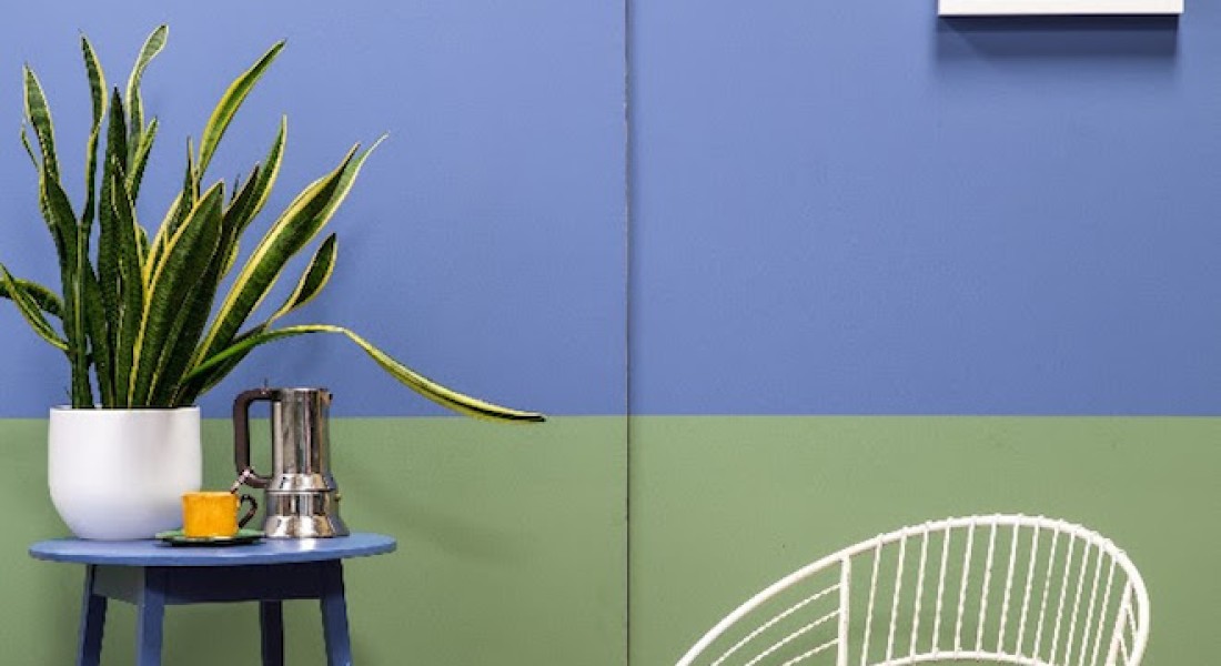 De lente in kleuren op de muur