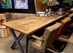 Oud geleefde teakhouten tafel | Woodindustries - Woodindustries