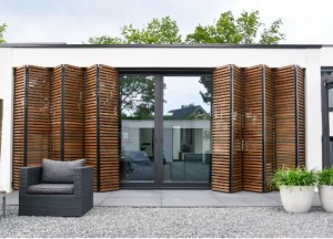 Moderne woning? Maak het compleet met houten zonwering - 