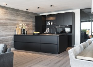 Maatwerk keuken in het zwart | Kitchenstudio - 