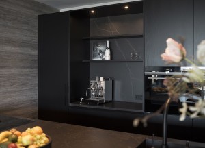Maatwerk keuken in het zwart | Kitchenstudio