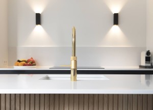 Luxe maatwerk keuken in zwart wit | Kitchenstudio